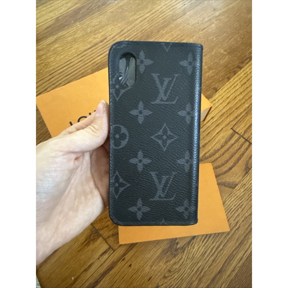 Authentic Louis Vuitton iPhone X Monogram Black & Gray Folio Case BC0158 - Picture 4 of 12